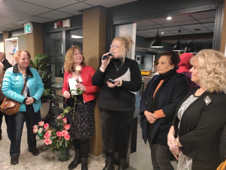 Willemijn, Annemarie, Mimi en entisar